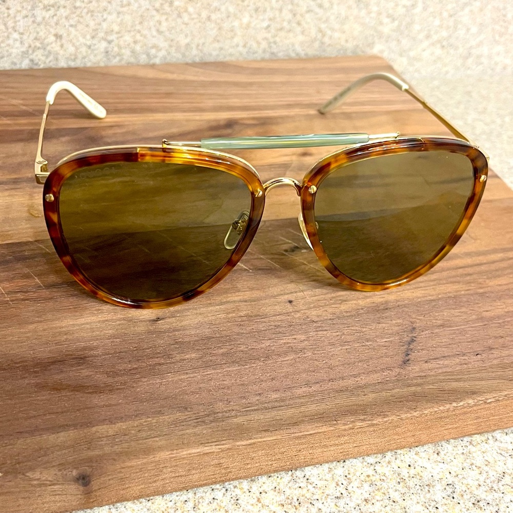 Gucci Aviator Sunglasses (unisex)